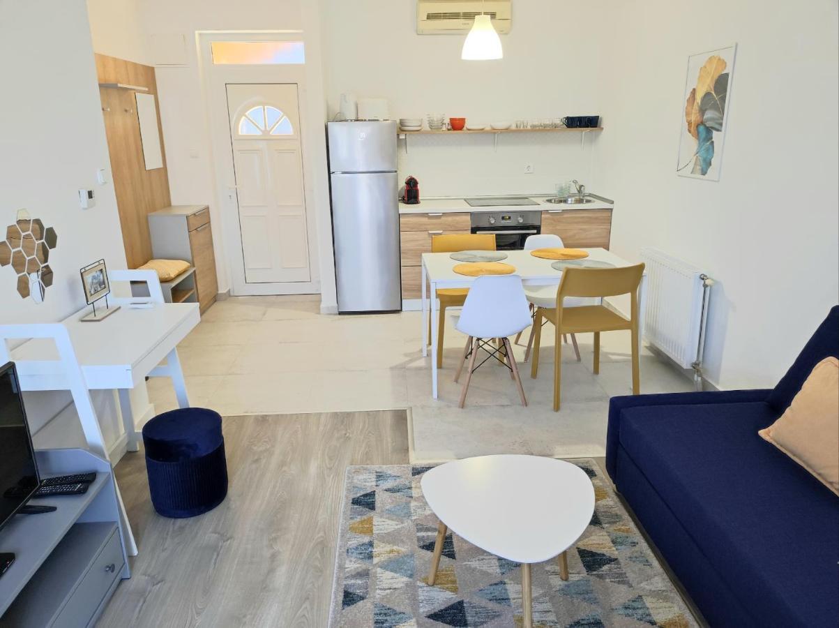 Arnyas Apartmanhaz بالاتوليلّي المظهر الخارجي الصورة